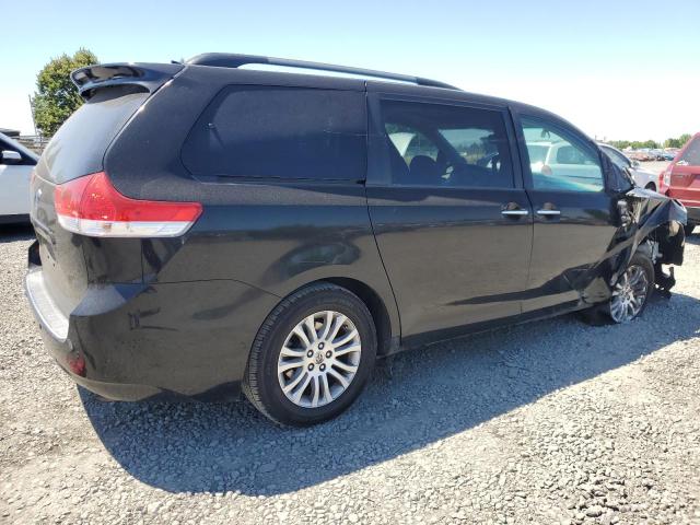 Photo 3 from auction – 2011 TOYOTA SIENNA XLE with VIN 5TDYK3DC3BS125481