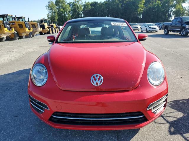 Photo 5 from auction – 2018 VOLKSWAGEN BEETLE SE with VIN 3VWJD7AT3JM711228