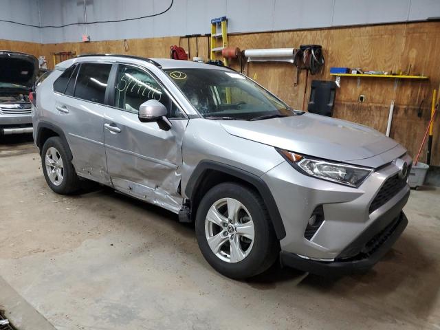 Photo 4 from auction – 2021 TOYOTA RAV4 XLE with VIN 2T3P1RFVXMC250190