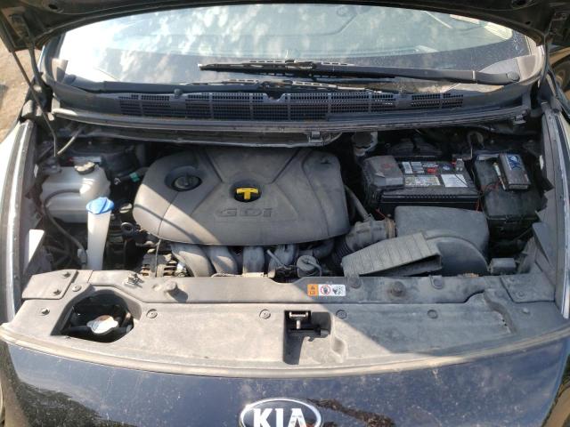 Photo 12 from auction – 2015 KIA RONDO with VIN KNAHU8A32F7122368
