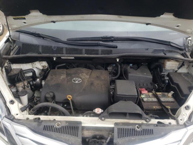 Photo 12 from auction – 2017 TOYOTA SIENNA XLE with VIN 5TDDZ3DC5HS149493
