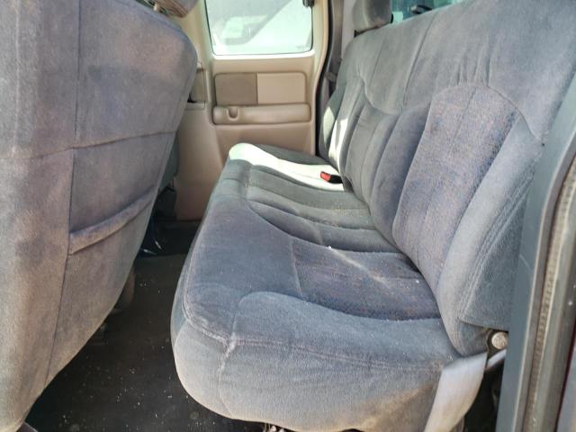 Photo 10 from auction – 2001 CHEVROLET SILVERADO with VIN 2GCEC19V711112382