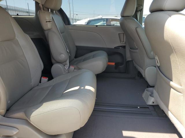 Photo 11 from auction – 2015 TOYOTA SIENNA XLE with VIN 5TDYK3DC5FS642979