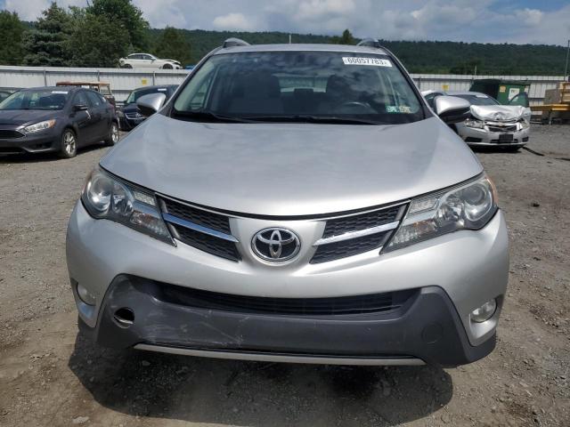Photo 5 from auction – 2015 TOYOTA RAV4 XLE with VIN JTMRFREV6FJ018682