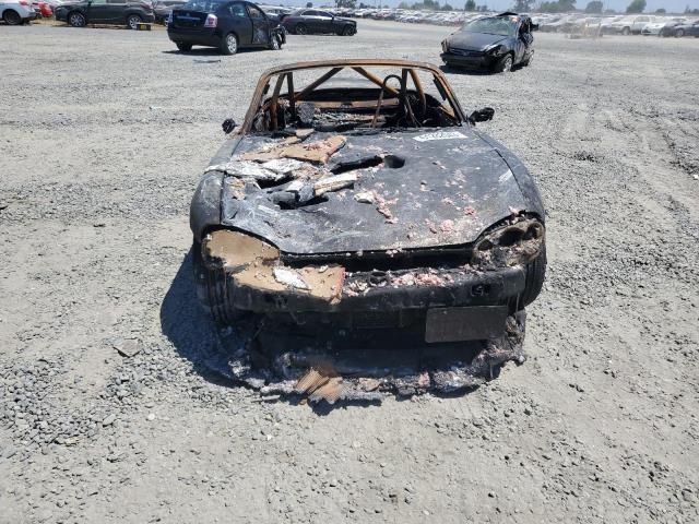 Photo 5 from auction – 2004 MAZDA MX-5 MIATA with VIN JM1NB354340407961