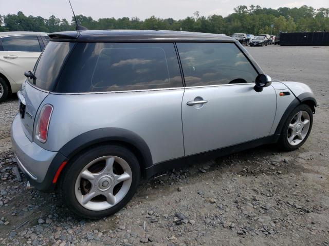 Photo 3 from auction – 2005 MINI COOPER with VIN WMWRC33435TC57044