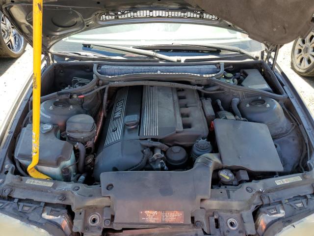 Photo 11 from auction – 2003 BMW 330 XI with VIN WBAEW534X3PG09706