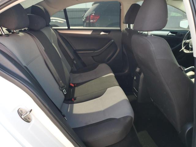 Photo 10 from auction – 2017 VOLKSWAGEN JETTA S with VIN 3VW2B7AJ8HM345799