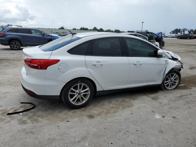 Photo 3 from auction – 2015 FORD FOCUS SE with VIN 1FADP3F21FL354436