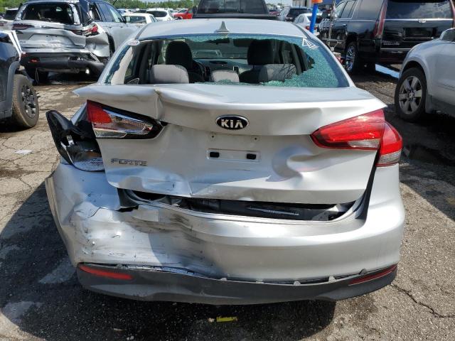 Photo 6 from auction – 2018 KIA FORTE LX with VIN 3KPFK4A79JE241667