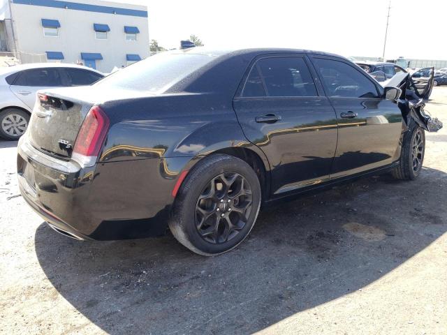 Photo 3 from auction – 2019 CHRYSLER 300 S with VIN 2C3CCAGGXKH536812