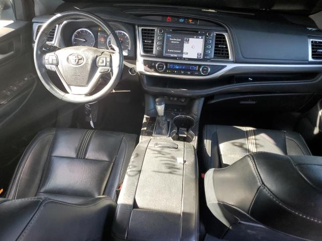 Фото 8 с аукциона – 2018 TOYOTA HIGHLANDER с VIN 5TDJZRFH0JS528499