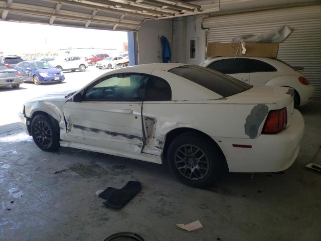 Photo 2 from auction – 2000 FORD MUSTANG with VIN 1FAFP4044YF129583