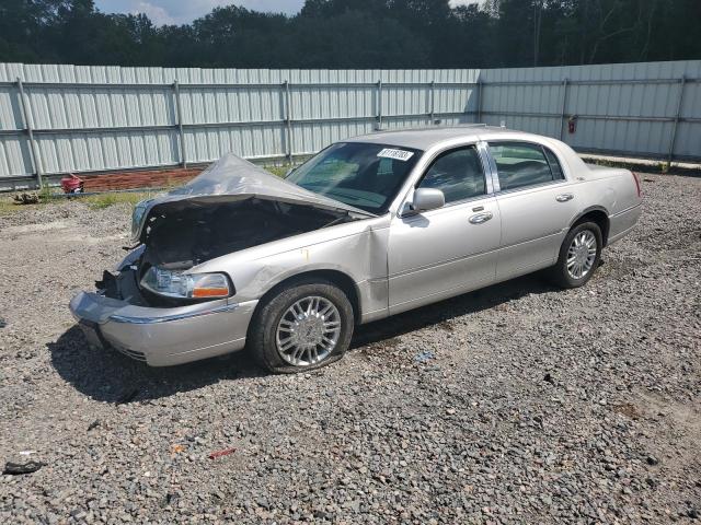 LINCOLN TOWN CAR S 2008 with VIN 2LNHM82V68X657604 - Photo from auction