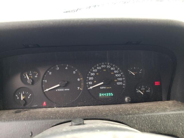 Photo 9 from auction – 2002 JEEP 8705F with VIN 1J4GX48S62C250328