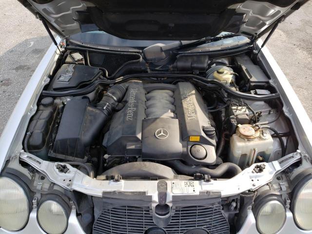 Photo 11 from auction – 2002 MERCEDES-BENZ E 430 with VIN WDBJF70J02B433120