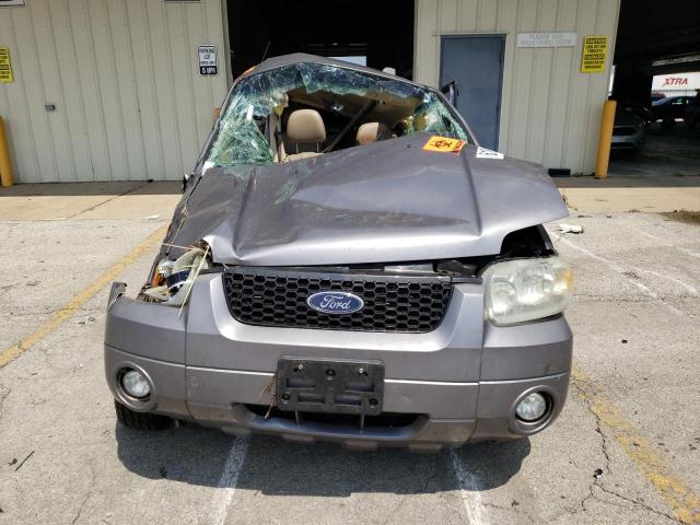 Photo 5 from auction – 2007 FORD ESCAPE LIM with VIN 1FMCU041X7KA09612