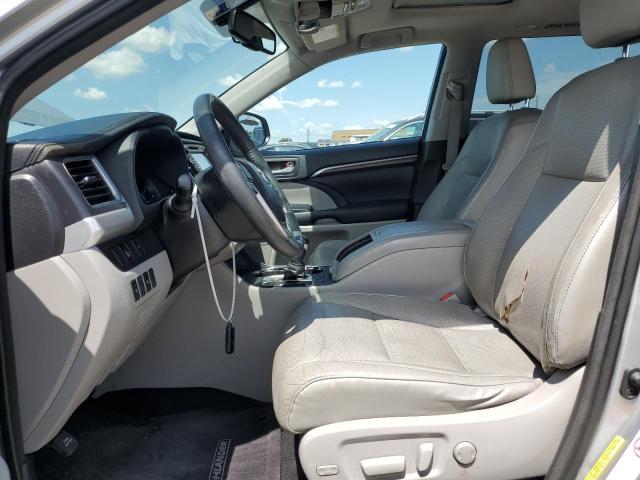 Photo 7 from auction – 2016 TOYOTA HIGHLANDER with VIN 5TDYKRFH8GS123826
