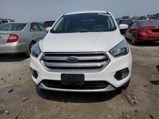 صورة رقم 5 من المزاد - 2017 FORD ESCAPE SE مع VIN 1FMCU0GD2HUB58740