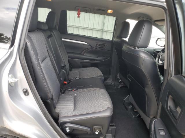 Photo 11 from auction – 2015 TOYOTA HIGHLANDER with VIN 5TDZKRFH7FS108477