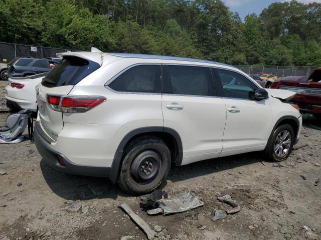 Photo 3 from auction – 2015 TOYOTA HIGHLANDER with VIN 5TDJKRFH1FS083038
