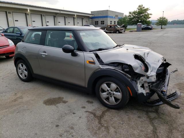 Photo 4 from auction – 2017 MINI COOPER with VIN WMWXP5C51H2D16571