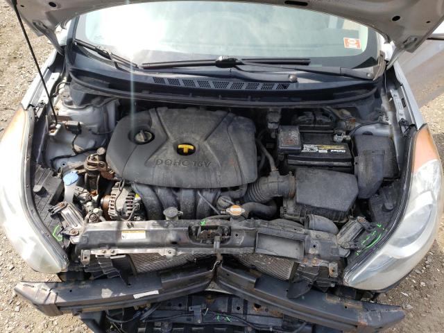 Photo 11 from auction – 2011 HYUNDAI ELANTRA GL with VIN 5NPDH4AE8BH045446