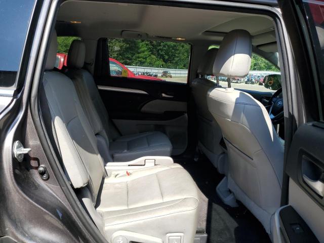 Photo 11 from auction – 2015 TOYOTA HIGHLANDER with VIN 5TDJKRFH5FS098979