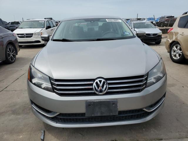 Photo 5 from auction – 2014 VOLKSWAGEN PASSAT S with VIN 1VWAP7A32EC011957