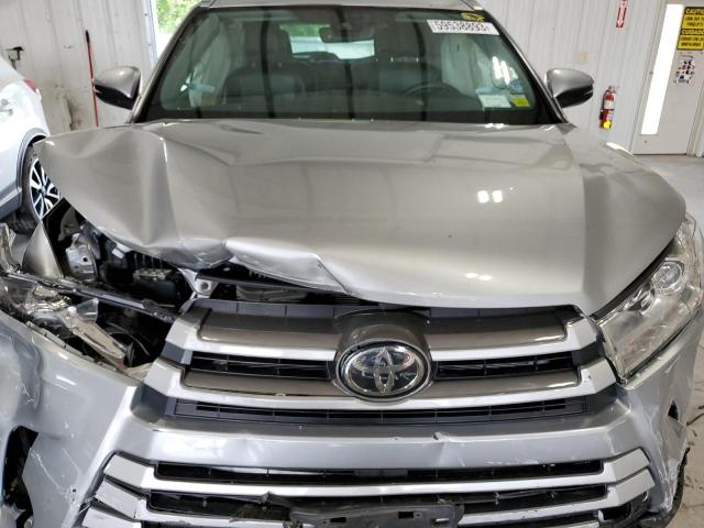 Photo 12 from auction – 2019 TOYOTA HIGHLANDER with VIN 5TDJZRFHXKS990165