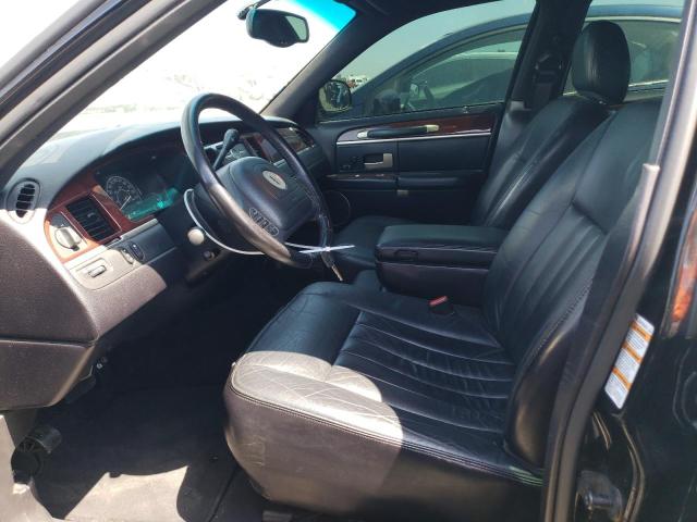 Photo 7 from auction – 2003 LINCOLN TOWN CAR E with VIN 1LNHM81W83Y643044