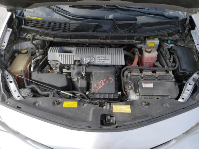 Photo 11 from auction – 2016 TOYOTA PRIUS V with VIN JTDZN3EUXGJ043786