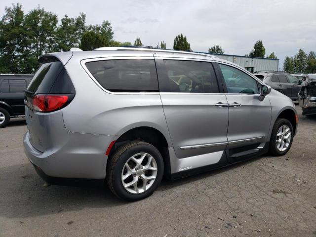 Photo 3 from auction – 2018 CHRYSLER PACIFICA T with VIN 2C4RC1EG0JR271657