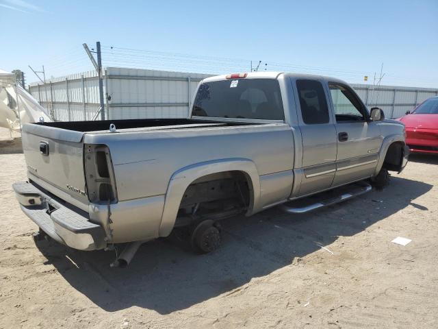 Photo 3 from auction – 2003 CHEVROLET SILVERADO with VIN 1GCHC29U13E171732