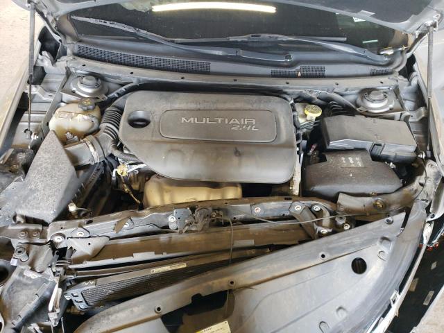 Photo 11 from auction – 2015 CHRYSLER 200 LIMITE with VIN 1C3CCCAB4FN632652