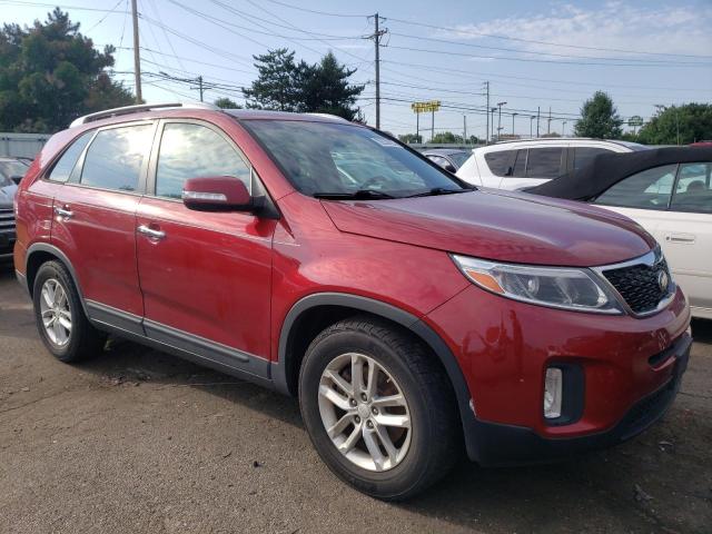 Photo 4 from auction – 2015 KIA SORENTO LX with VIN 5XYKTCA65FG642379