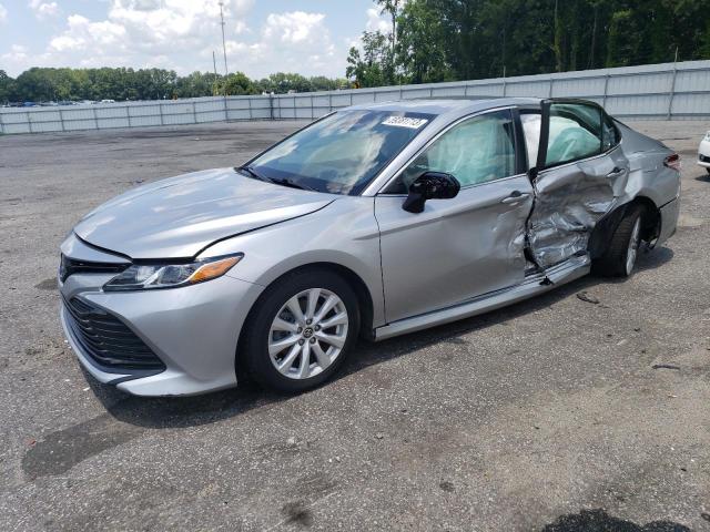 TOYOTA CAMRY LE 2020 with VIN 4T1C11AK5LU993147 - Photo from auction