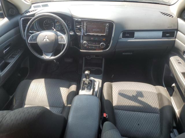 Photo 8 from auction – 2014 MITSUBISHI OUTLANDER with VIN JA4AZ3A32EZ009574
