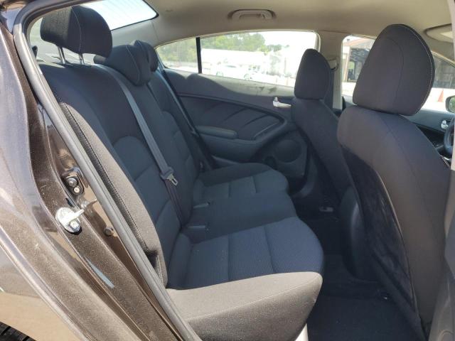 Photo 10 from auction – 2017 KIA FORTE LX with VIN 3KPFK4A72HE090407