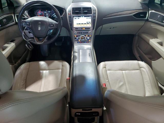 Photo 8 from auction – 2017 LINCOLN MKZ RESERV with VIN 3LN6L5F92HR621929