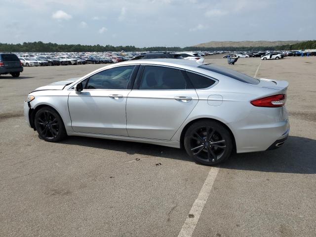Photo 2 from auction – 2019 FORD FUSION TIT with VIN 3FA6P0D98KR205850