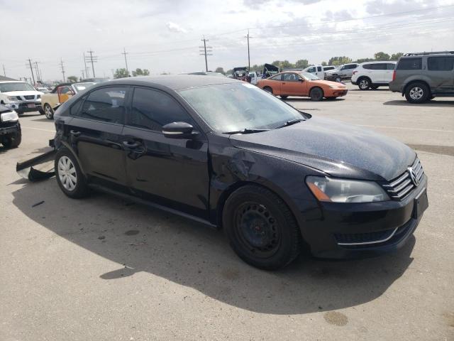Photo 4 from auction – 2013 VOLKSWAGEN PASSAT S with VIN 1VWAP7A3XDC124831