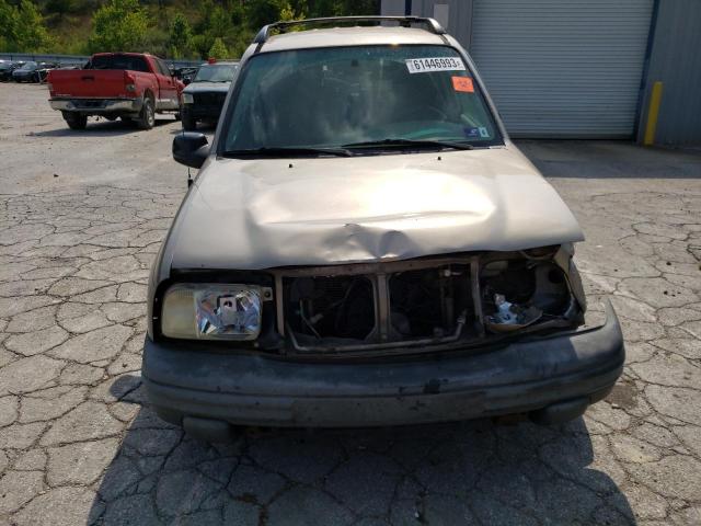 Photo 5 from auction – 2003 CHEVROLET TRACKER with VIN 2CNBJ13C836928146