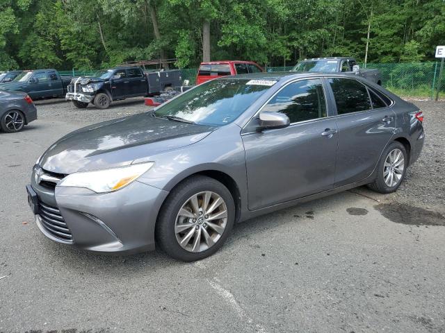 TOYOTA CAMRY LE 2015 with VIN 4T1BF1FKXFU996989 - Photo from auction
