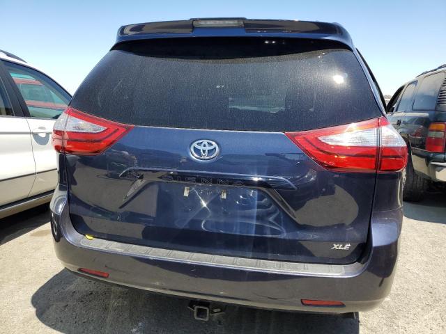 Photo 6 from auction – 2018 TOYOTA SIENNA XLE with VIN 5TDYZ3DC7JS943578
