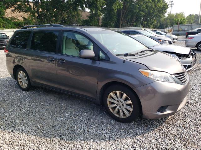 Photo 4 from auction – 2011 TOYOTA SIENNA LE with VIN 5TDJK3DCXBS026674