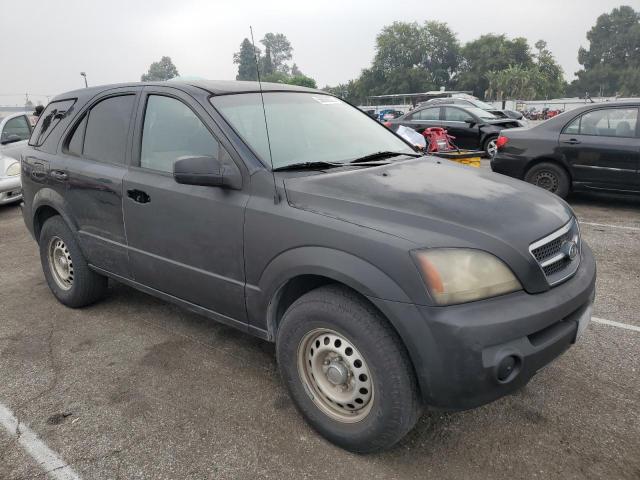 Photo 4 from auction – 2004 KIA SORENTO EX with VIN KNDJD733245285560
