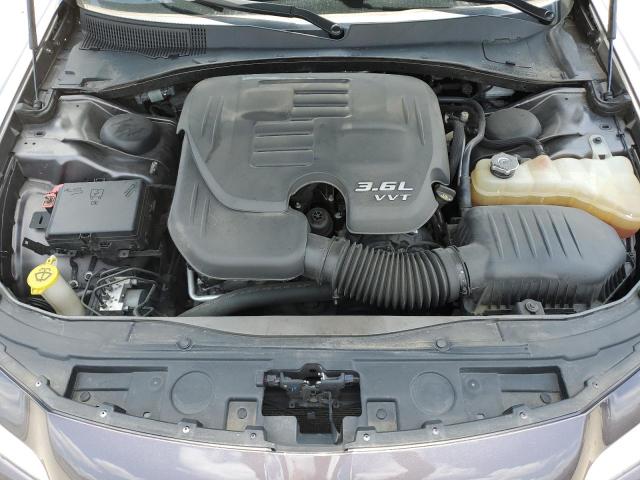 Photo 11 from auction – 2018 CHRYSLER 300 LIMITE with VIN 2C3CCAEG5JH126808