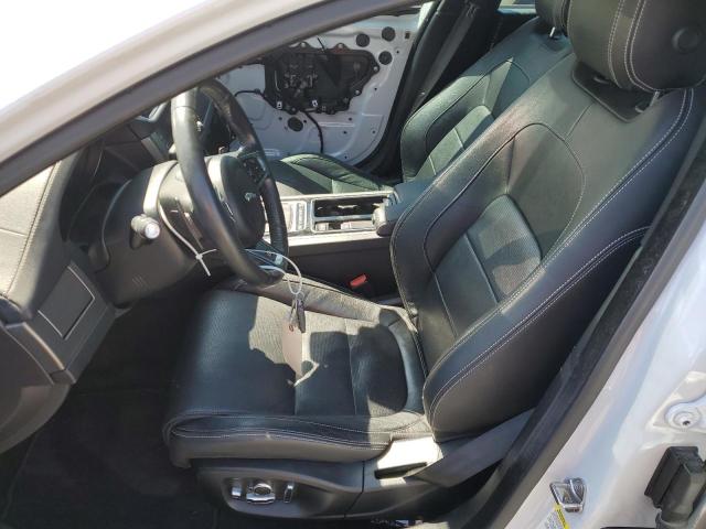 Foto 7 de la subasta – 2016 JAGUAR XF S con VIN SAJBG4BVXGCY04496