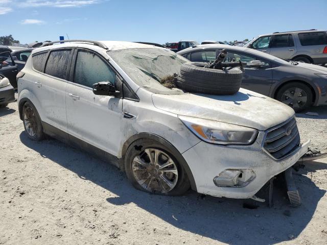 Photo 4 from auction – 2018 FORD ESCAPE SE with VIN 1FMCU0G98JUB62745